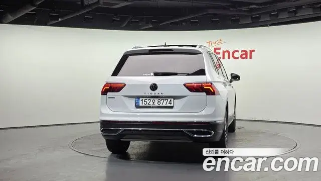 Volkswagen Tiguan Allspace 2022 — ფოტო 7/20