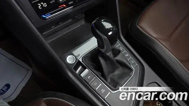Volkswagen Tiguan Allspace 2022 — ფოტო 5/20