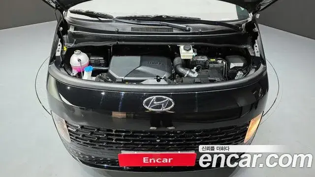 Hyundai Staria 2022 — Şəkil 18/20