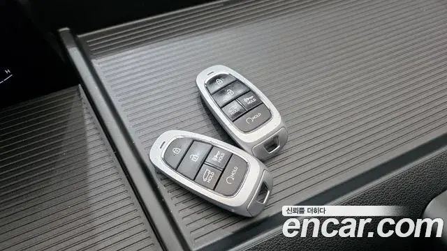 Hyundai Staria 2022 — Şəkil 19/20