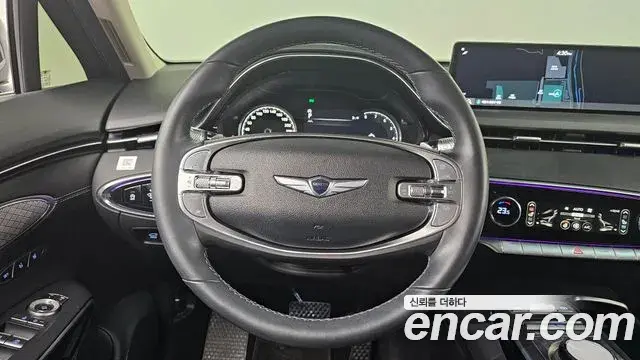 Genesis GV70 2022 — Şəkil 18/20
