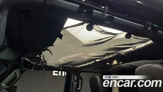 Jeep Wrangler 2022 — Photo 18/20