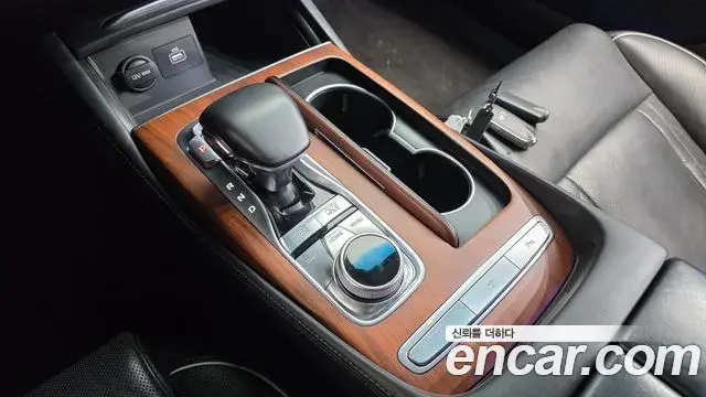Kia The K9 2018 — Photo 9/20