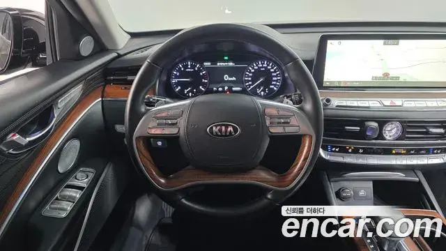 Kia The K9 2018 — Photo 14/20