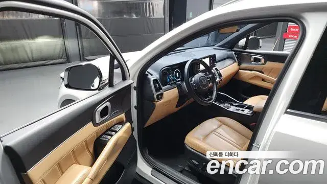 Kia Sorento 2021 — Photo 16/20