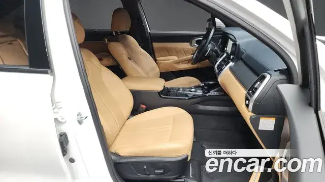 Kia Sorento 2021 — Photo 5/20