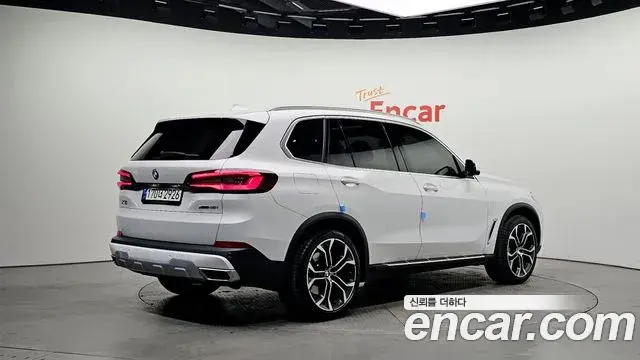 BMW X5 2022 — ფოტო 19/20