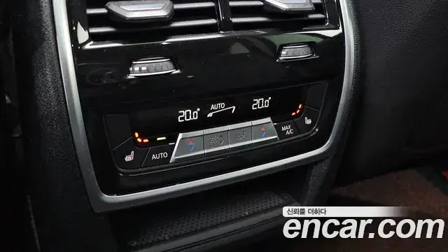 BMW X5 2022 — ფოტო 15/20