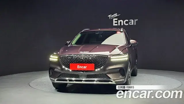 Genesis GV70 2021 — ფოტო 15/20