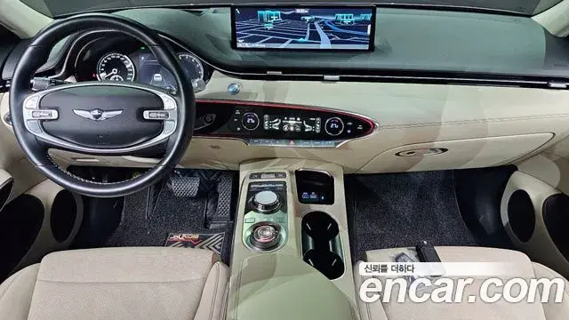 Genesis GV70 2021 — ფოტო 14/20