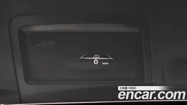 Genesis GV70 2021 — ფოტო 16/20