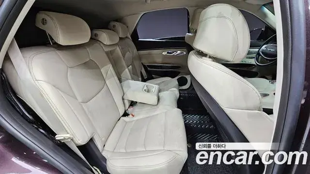 Genesis GV70 2021 — ფოტო 19/20