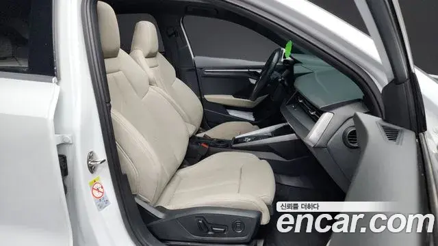 Audi A3 2024 — ფოტო 13/20