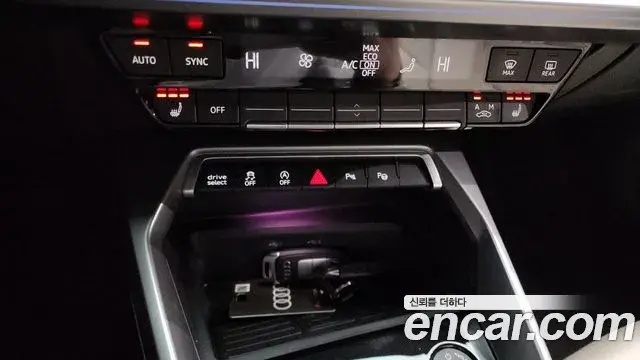 Audi A3 2024 — ფოტო 16/20