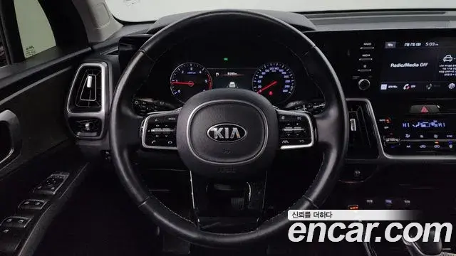 Kia Sorento 2021 — Фото 14/20