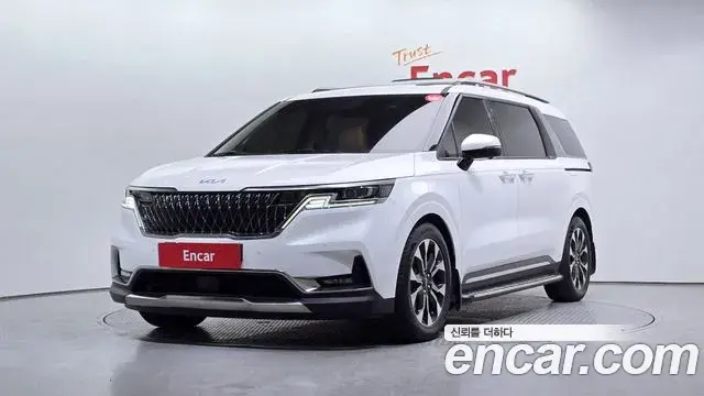 Kia Carnival 2022 — Фото 1/20
