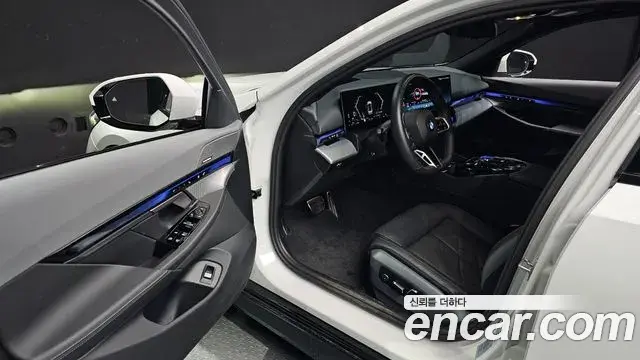 BMW 5 Series 2025 — Şəkil 12/20