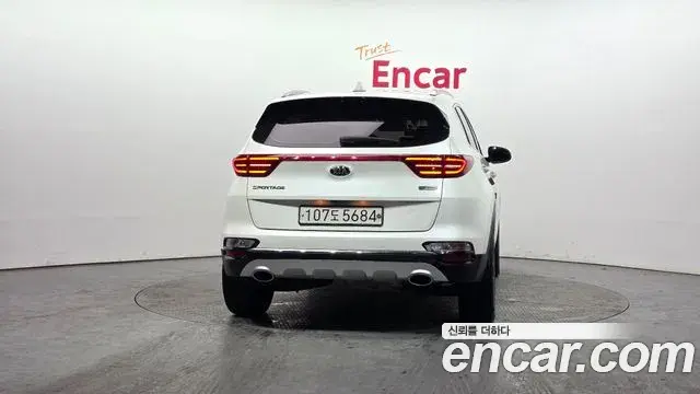 Kia Sportage The Bold 2020 — Photo 8/20