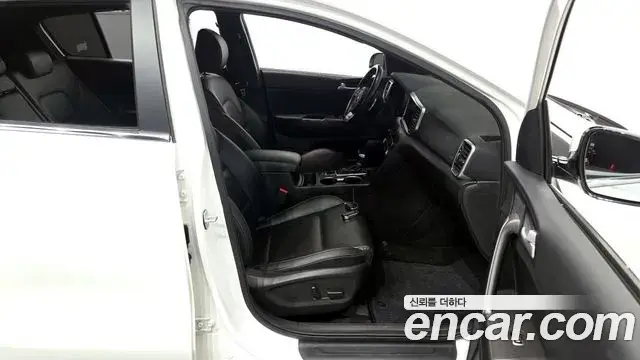 Kia Sportage The Bold 2020 — Photo 6/20