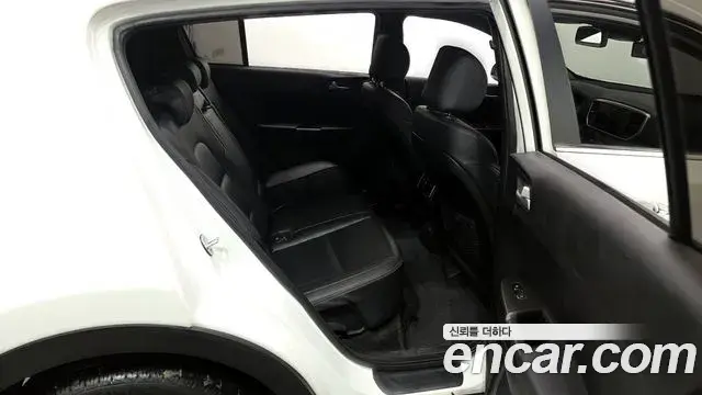 Kia Sportage The Bold 2020 — Photo 16/20