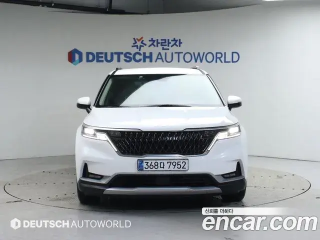 Kia Carnival 2022 — Photo 2/20