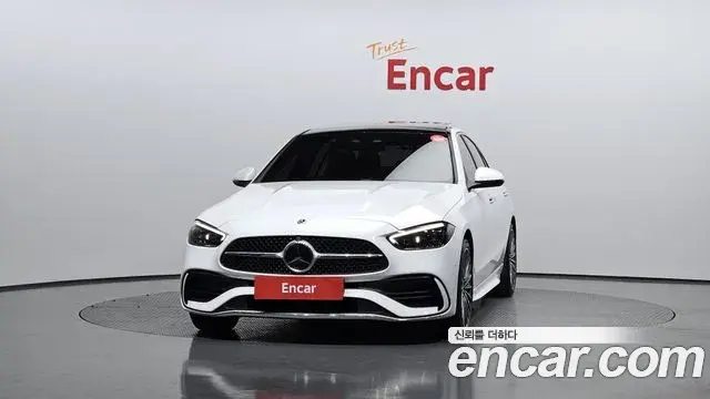 Mercedes-Benz C-Class 2022 — Photo 8/20