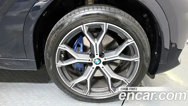 BMW X6 2021 — Photo 20/20