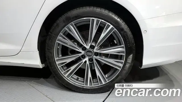 Audi A6 2022 — Photo 16/20