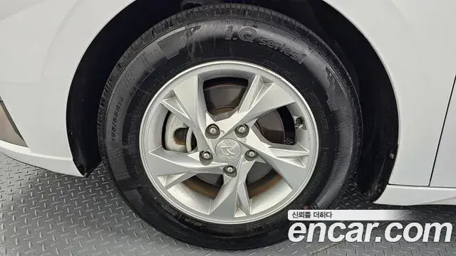 Hyundai The New Avante Hybrid 2021 — Şəkil 19/20
