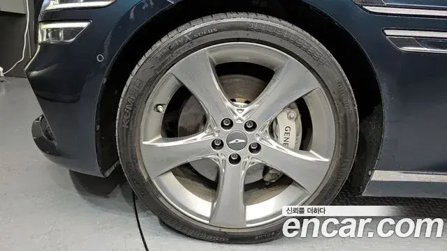 Genesis G80 2022 — ფოტო 16/20