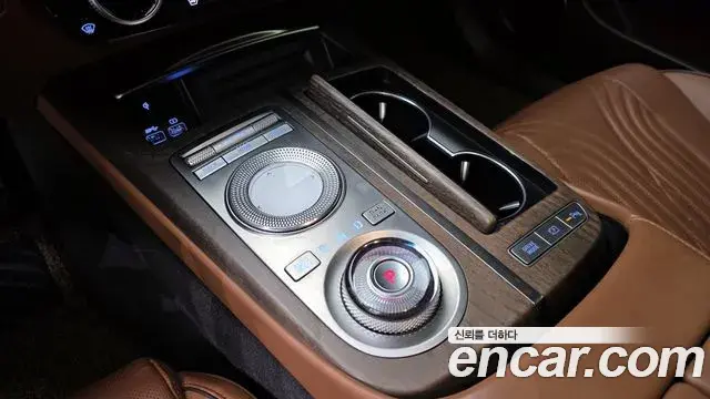 Genesis G80 2022 — ფოტო 14/20