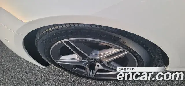 Mercedes-Benz E-Class 2023 — ფოტო 10/20