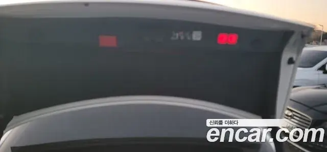 Mercedes-Benz E-Class 2023 — ფოტო 9/20