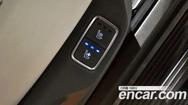Hyundai Staria 2022 — Фото 19/20