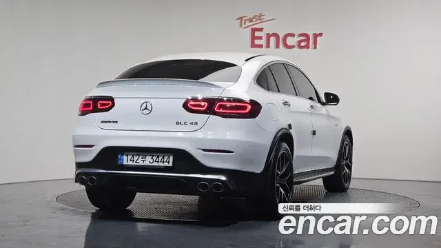 Mercedes-Benz GLC-Class 2023 — ფოტო 8/20