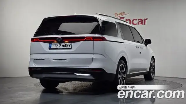 Kia Carnival 2020 — ფოტო 12/21