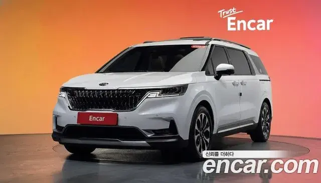 Kia Carnival 2020 — ფოტო 16/21
