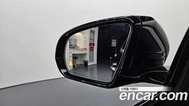 Mercedes-Benz E-Class 2018 — ფოტო 3/20