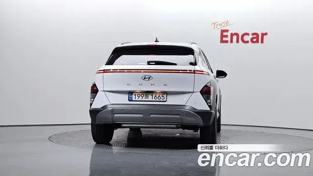 Hyundai Kona Hybrid 2023 — ფოტო 14/20