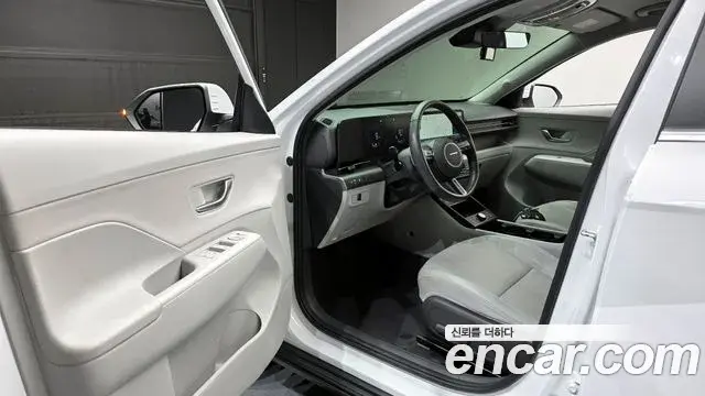 Hyundai Kona Hybrid 2023 — ფოტო 11/20