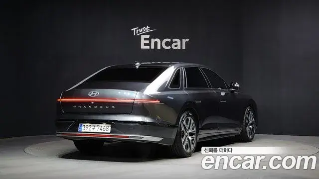 Hyundai Grandeur Hybrid 2023 — Şəkil 12/20