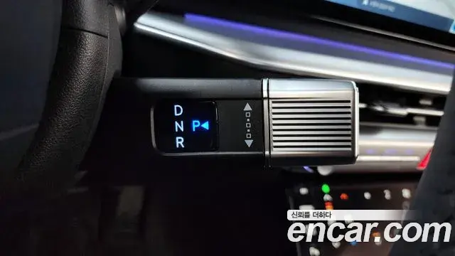 Hyundai Grandeur Hybrid 2023 — Şəkil 19/20