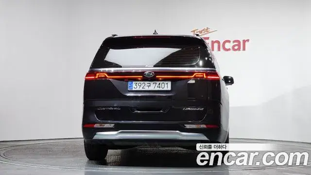 Kia Carnival 2021 — Фото 4/20