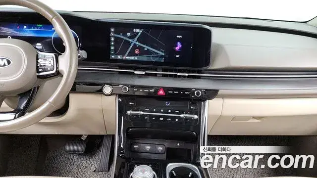 Kia Carnival 2021 — Фото 14/20