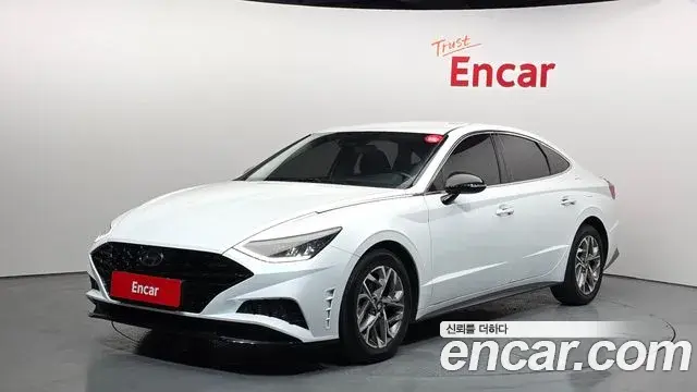 Hyundai Sonata Hybrid 2022 — Şəkil 18/20
