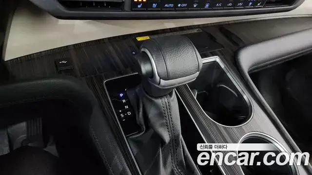 Toyota Sienna 2023 — Photo 15/20