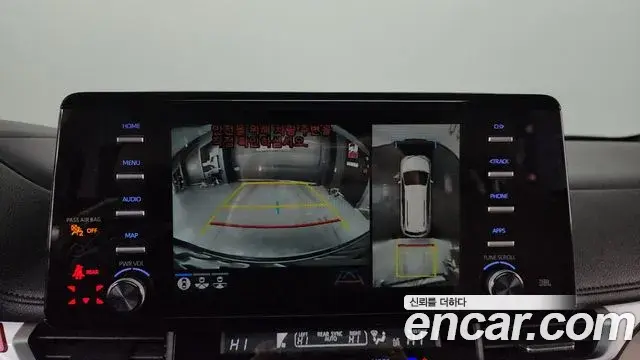 Toyota Sienna 2023 — Photo 8/20