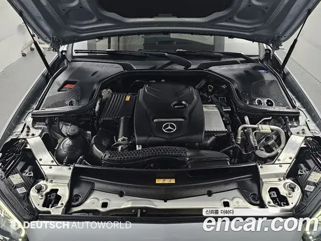 Mercedes-Benz E-Class 2020 — ფოტო 13/20