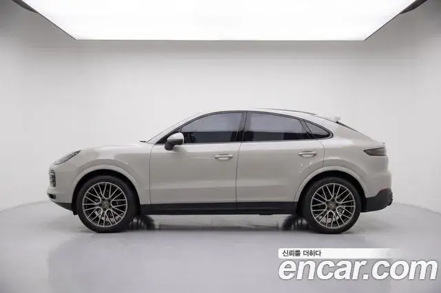 Porsche Cayenne 2020 — ფოტო 6/20