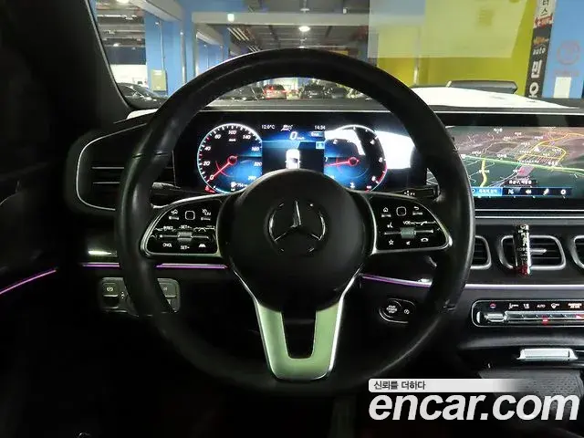 Mercedes-Benz GLE-Class 2023 — ფოტო 13/20